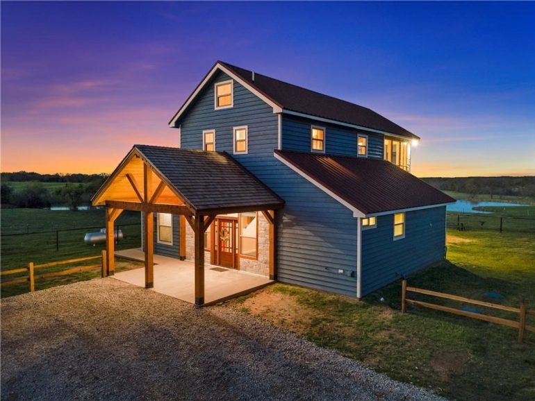 688 Knust Cir, Gholson, TX, 76705