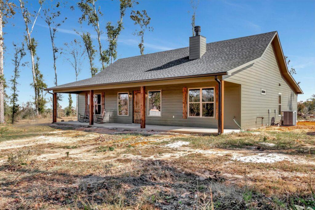 Barndominium Kits For Sale 11 Radcliffe RP-10002 barndominium exterior, second angle — finished 3 bedroom barn-style home